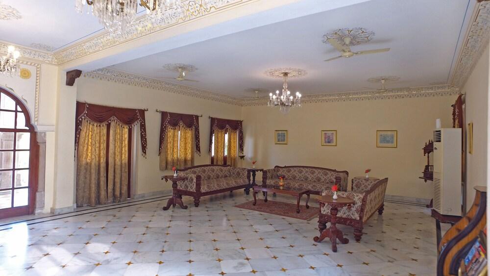 Отель Amar Mahal Орчха Экстерьер фото