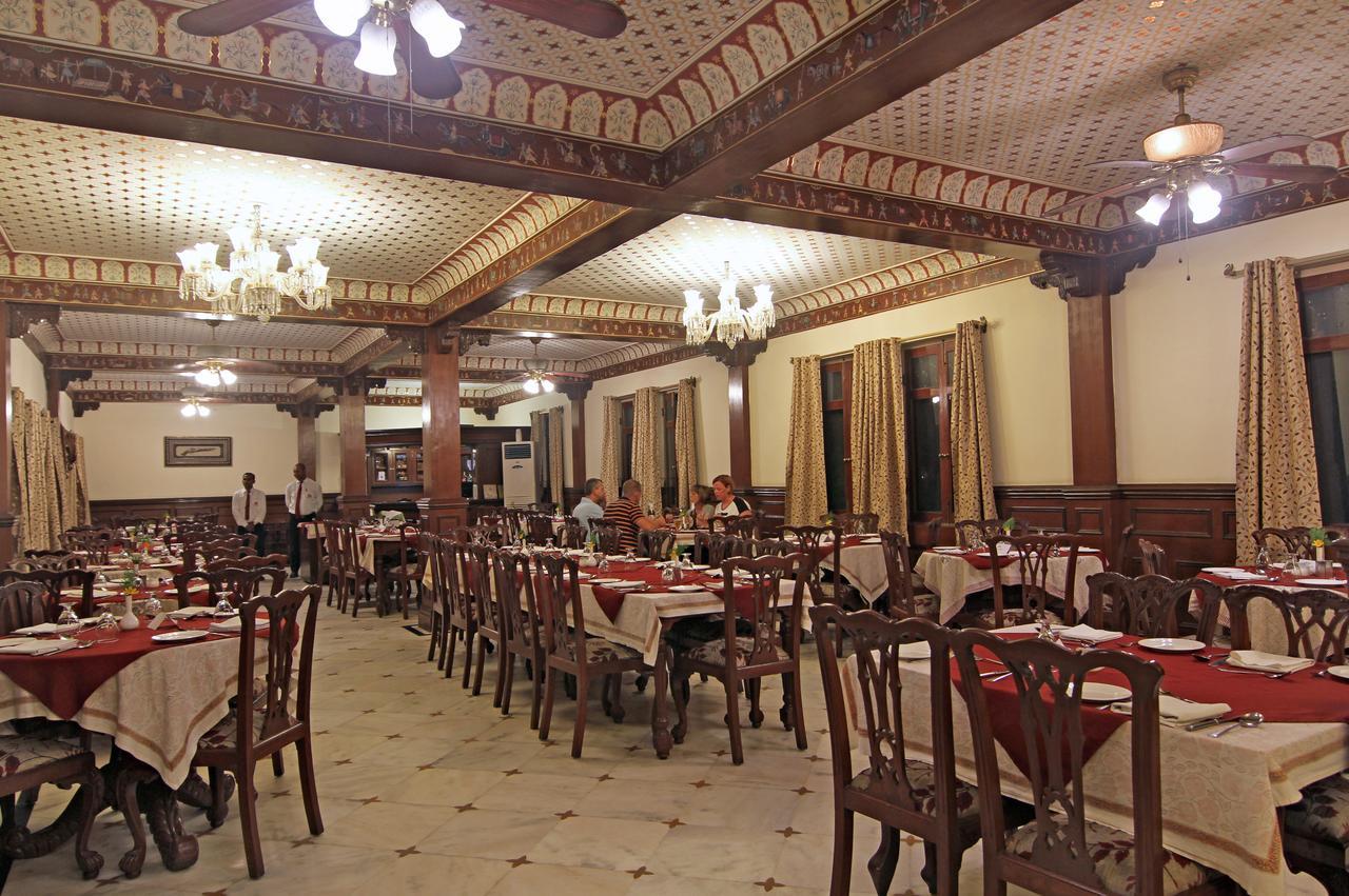 Отель Amar Mahal Орчха Экстерьер фото