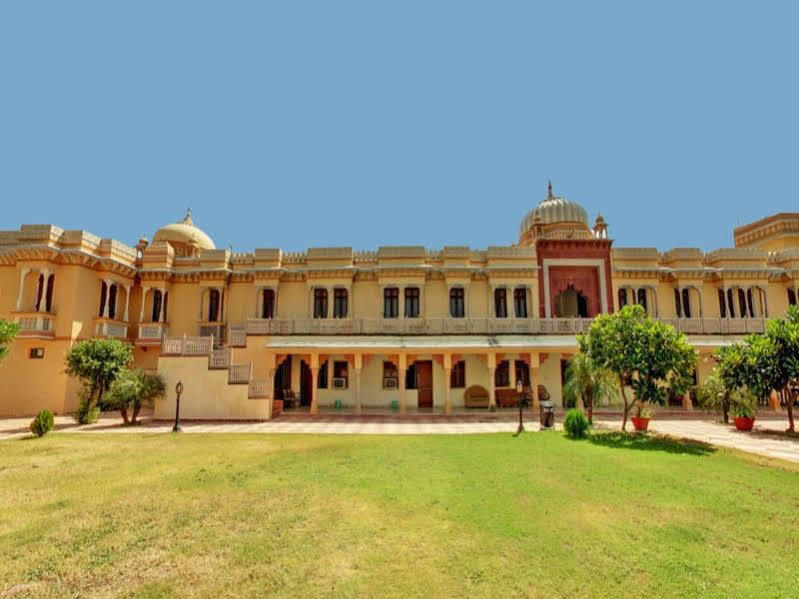Отель Amar Mahal Орчха Экстерьер фото
